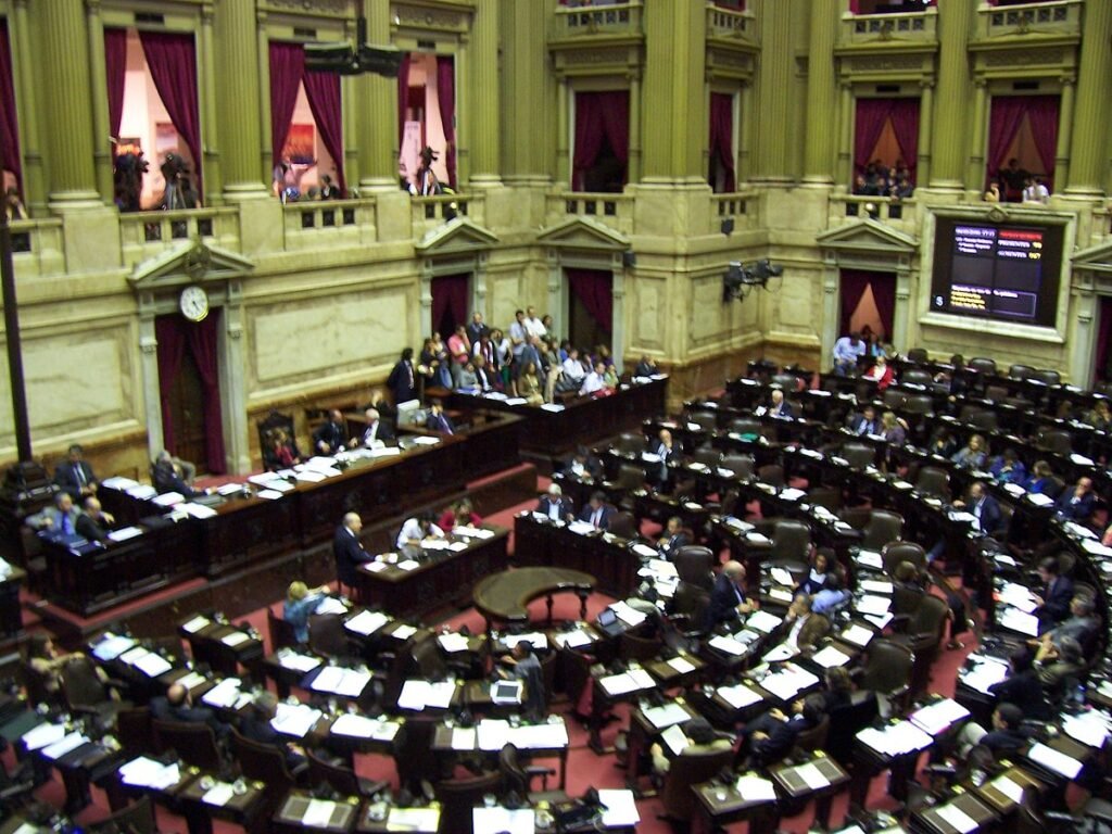 La oposición tiene los votos para aprobar la Boleta Única de Papel en Diputados y pidió una sesión especial para la semana que viene