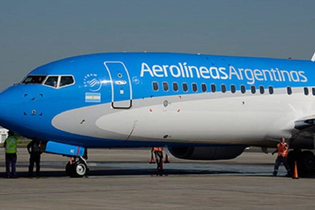 Aerolíneas Argentinas sacó un vuelo de emergencia hacia Qatar que se agotó en media hora