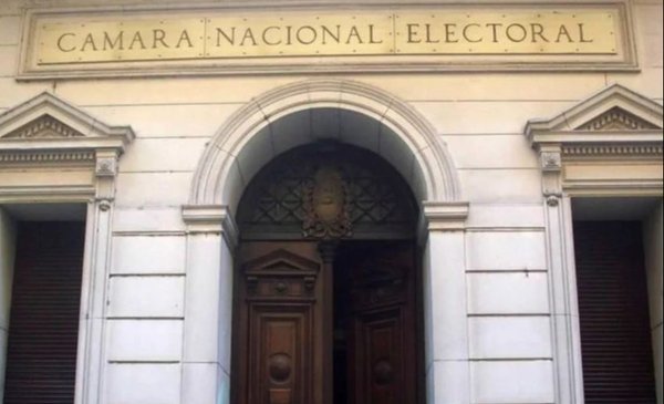 Qué dijo la Cámara Nacional Electoral tras la polémica por un posteo de Massa