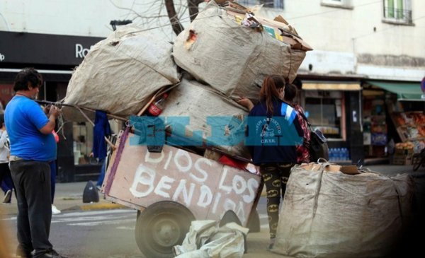 La pobreza alcanzó el 42,9%, según la Universidad Di Tella