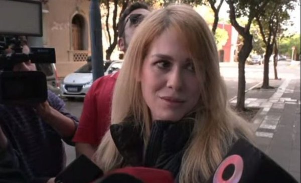 Elecciones 2023.- Lilia Lemoine y su temprana visita al colegio donde vota: “Vine antes por si faltaba un fiscal”