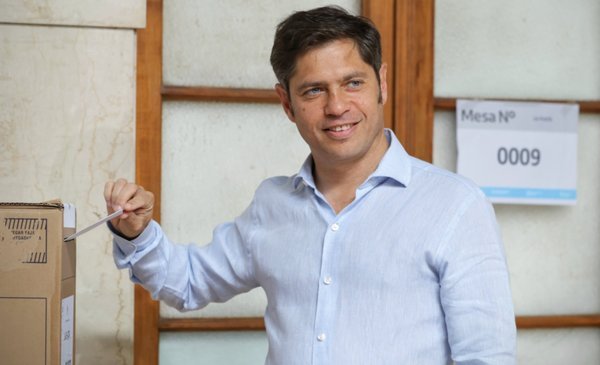 Axel Kicillof felicitó a Milei y pidió “hacer respetar la Constitución Nacional”