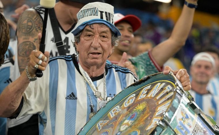 Murió Tula, el militante peronista que se convirtió en el hincha más famoso de la selección argentina