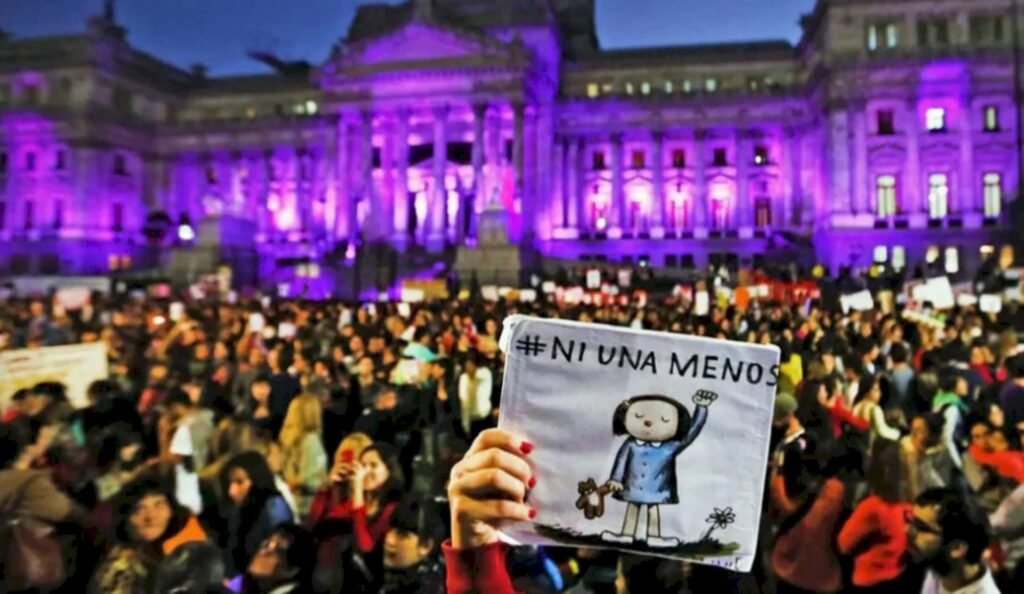 Ni Una Menos: Miles de mujeres marcharon al Congreso contra la violencia machista
