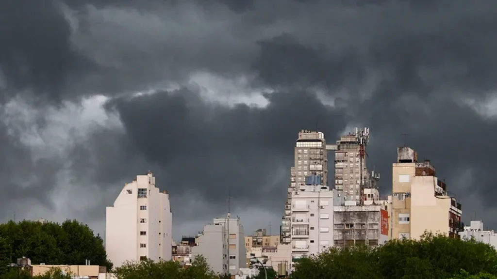 Alerta por tormenta de Santa Rosa: lluvias, vientos y nevadas en varias provincias