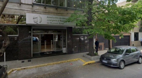 Allanan asociación de anestesistas por la causa de drogas robadas y fiestas clandestinas