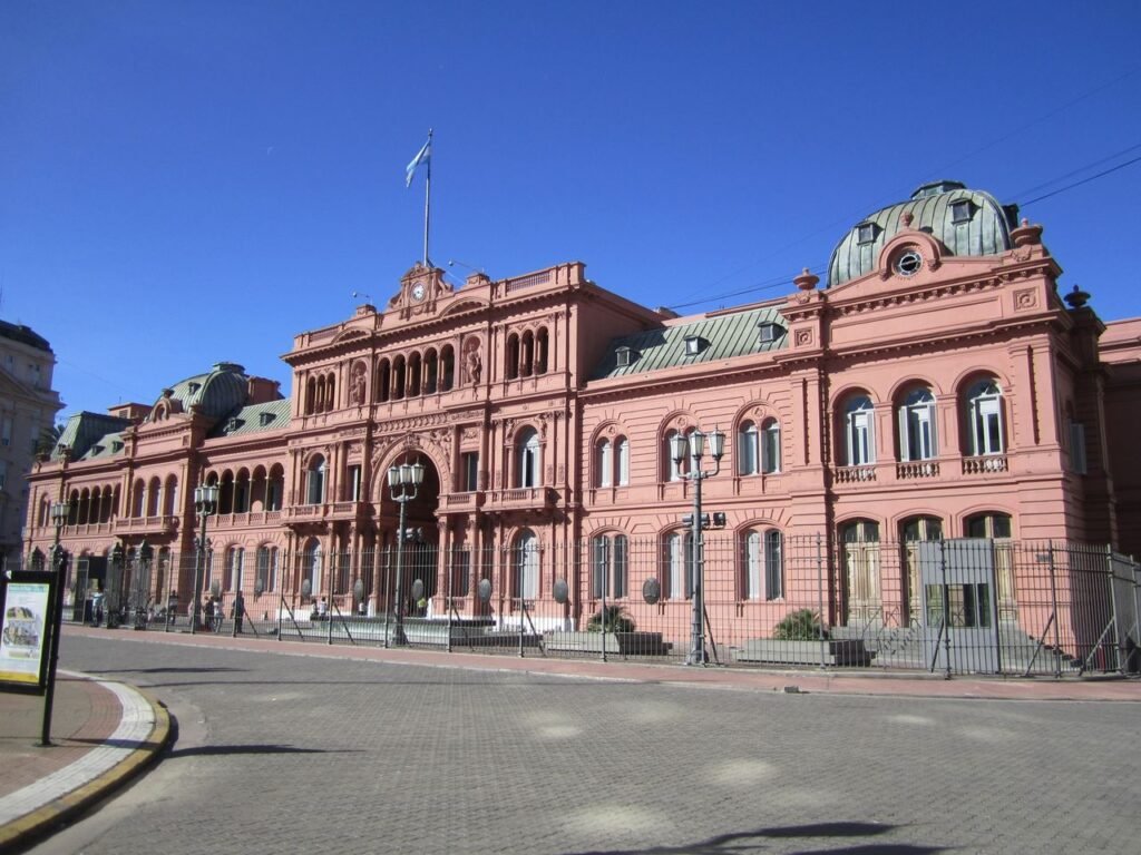Ariel Lijo desestimó la denuncia contra TN por supuesto espionaje ilegal en Casa Rosada