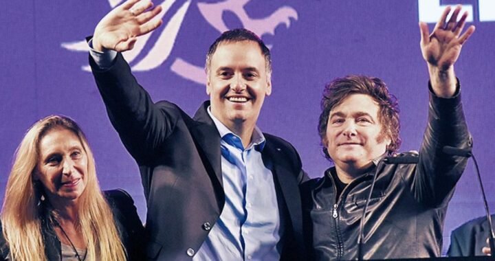 Milei ratificó su respaldo a Adorni y busca sostenerlo pese a la presión política y judicial