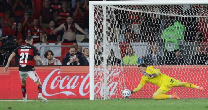 Muslera fue gigante en el Maracaná: atajó tres penales y metió a Estudiantes en la final de la Libertadores